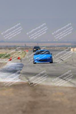 media/Sep-20-2025-Extreme Speed (Sat) [[1fcc23683c]]/Orange (Mid Intermediate)/Session 2 (Sunrise)/